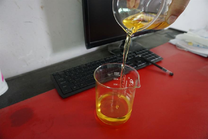 07基礎(chǔ)油溶劑萃取.JPG 廢油過濾設(shè)備中NMP復(fù)合溶劑抽提精制優(yōu)勢(shì)特點(diǎn)